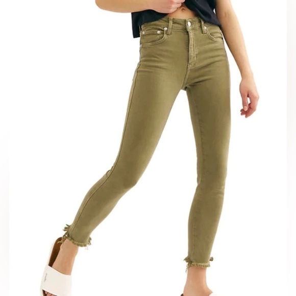 Free People We The Free NEW Raw High-Rise Jegging Jeans Army Green Size 26 - Picture 2 of 13